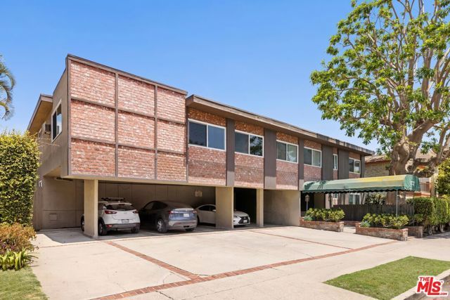1722 Brockton Avenue 16, Los Angeles, CA 90025