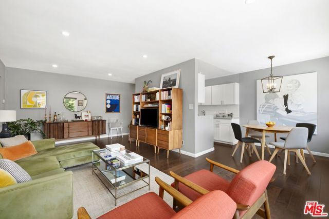 1722 Brockton Avenue 16, Los Angeles, CA 90025