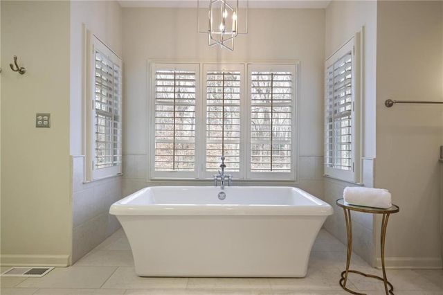 2080 Old Dominion Road, Atlanta, GA 30350