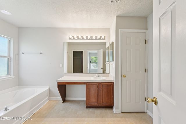 86648 CARTESIAN POINTE Drive, Yulee, FL 32097