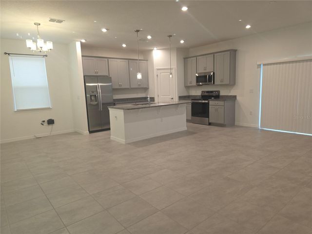 1838 BLUE LAGOON CIRCLE, Mascotte, FL 34753