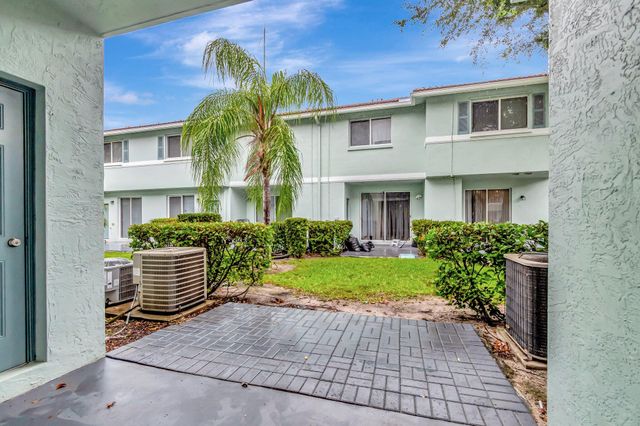 1912 Hibiscus Lane, Riviera Beach, FL 33404