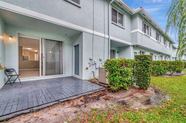 1912 Hibiscus Lane, Riviera Beach, FL 33404