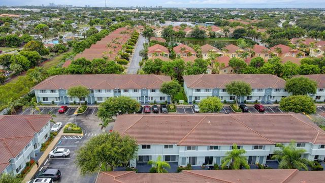1912 Hibiscus Lane, Riviera Beach, FL 33404