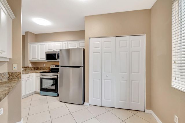 1912 Hibiscus Lane, Riviera Beach, FL 33404