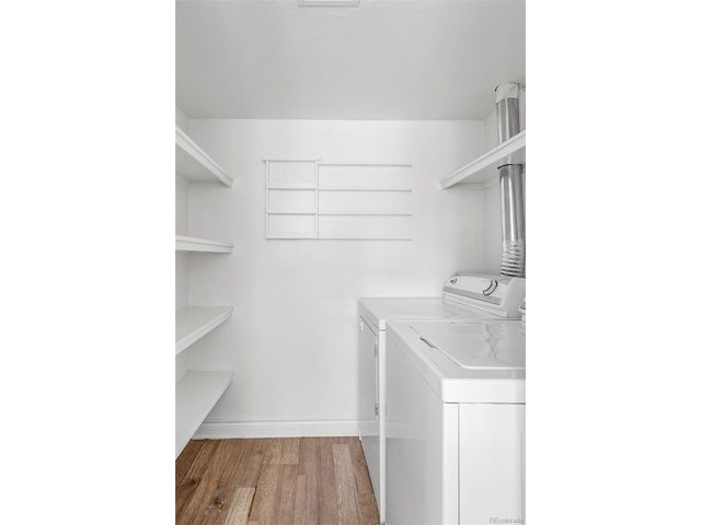1226 S Monaco Street Pkwy B-307, Denver, CO 80224