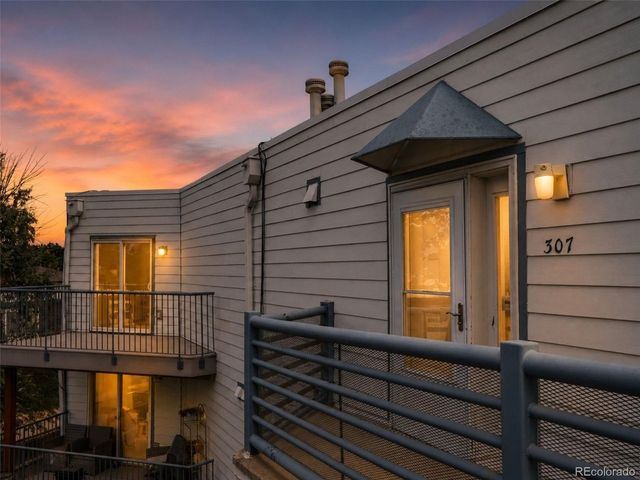1226 S Monaco Street Pkwy B-307, Denver, CO 80224