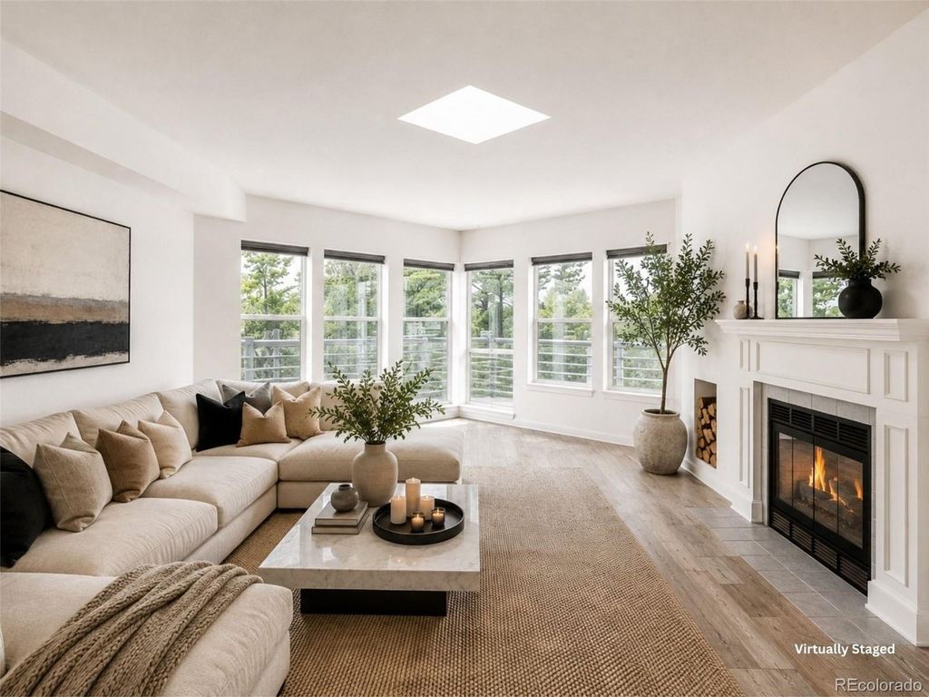 1226 S Monaco Street Pkwy B-307, Denver, CO 80224