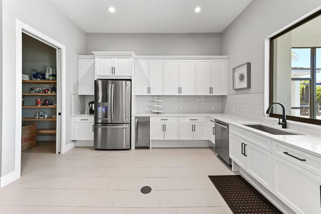 9323 SW Pinnacle Place, Port St Lucie, FL 34987