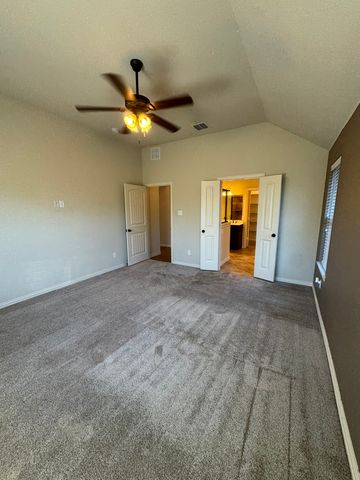 3953 Hollow Lake Road, Fort Worth, TX 76262