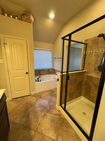 3953 Hollow Lake Road, Fort Worth, TX 76262