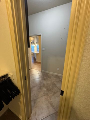 3953 Hollow Lake Road, Fort Worth, TX 76262