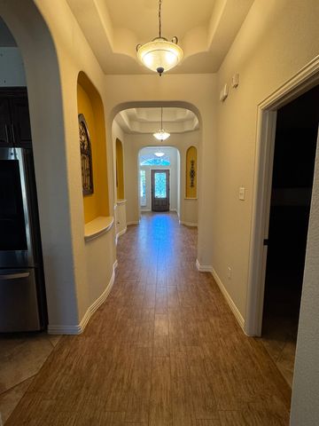 3953 Hollow Lake Road, Fort Worth, TX 76262