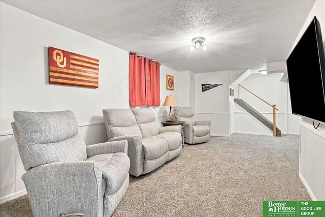 205 Greenhaven Road, Council Bluffs, IA 51503