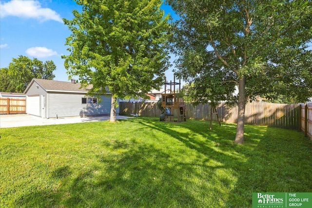 205 Greenhaven Road, Council Bluffs, IA 51503