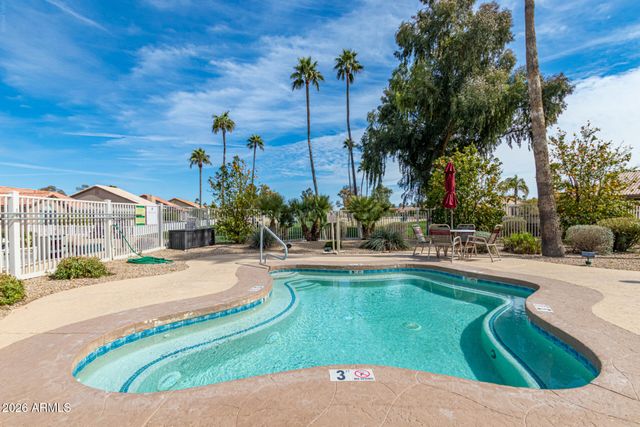 10401 E TWILIGHT Drive, Sun Lakes, AZ 85248