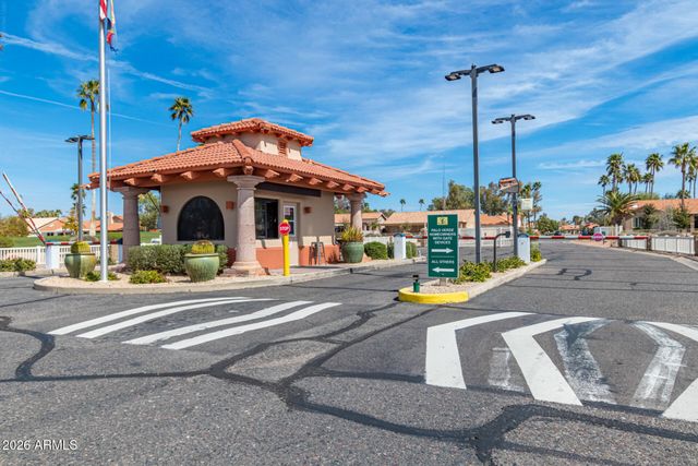 10401 E TWILIGHT Drive, Sun Lakes, AZ 85248