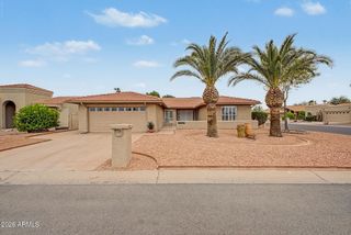 10401 E TWILIGHT Drive, Sun Lakes, AZ 85248