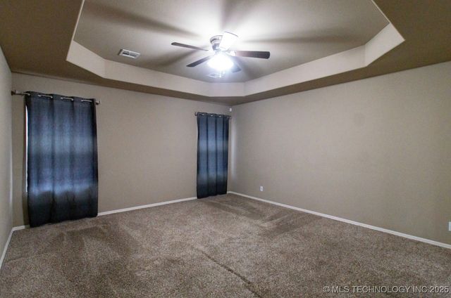 11112 N 146th East Avenue, Owasso, OK 74055