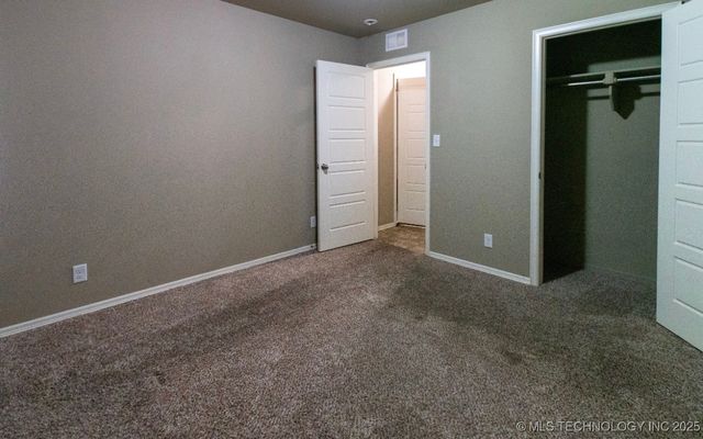 11112 N 146th East Avenue, Owasso, OK 74055