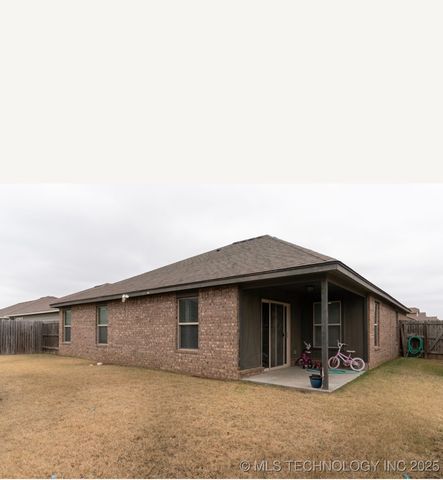 11112 N 146th East Avenue, Owasso, OK 74055