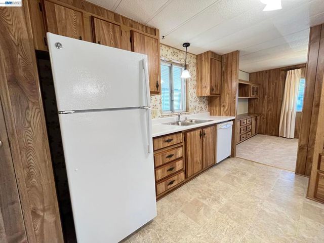 4141 Deep Creek Rd, Fremont, CA 94555