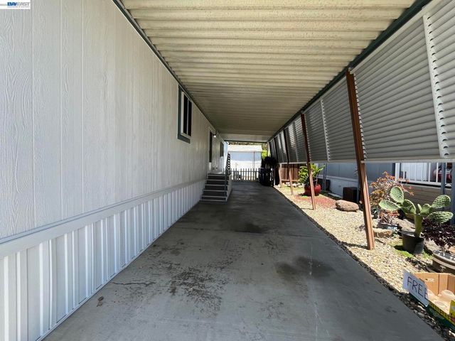 4141 Deep Creek Rd, Fremont, CA 94555