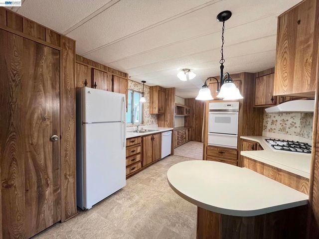 4141 Deep Creek Rd, Fremont, CA 94555