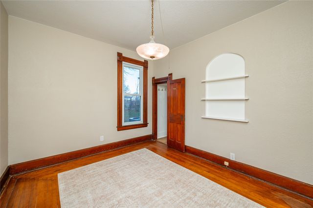 103 N Dewey Street, Prairie City, IA 50228