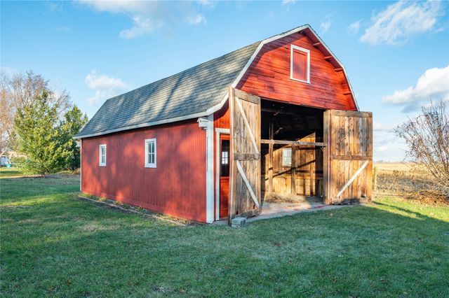 103 N Dewey Street, Prairie City, IA 50228