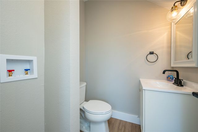 103 N Dewey Street, Prairie City, IA 50228