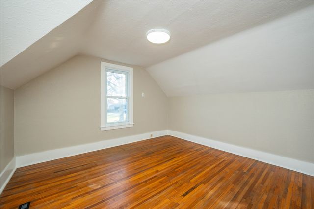 103 N Dewey Street, Prairie City, IA 50228