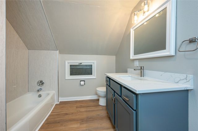 103 N Dewey Street, Prairie City, IA 50228