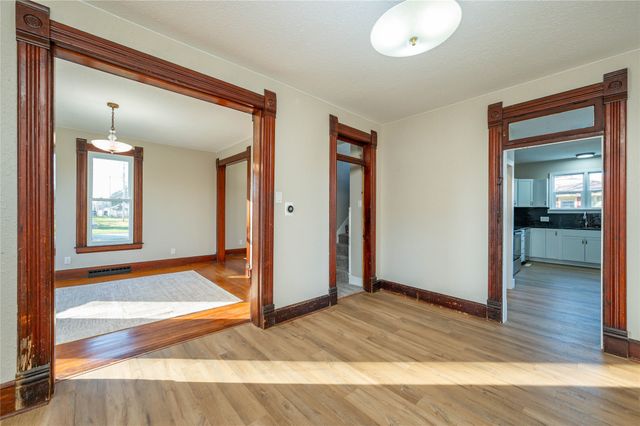 103 N Dewey Street, Prairie City, IA 50228