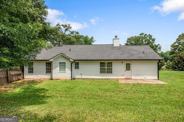 2027 Providence Roads, Statham, GA 30666