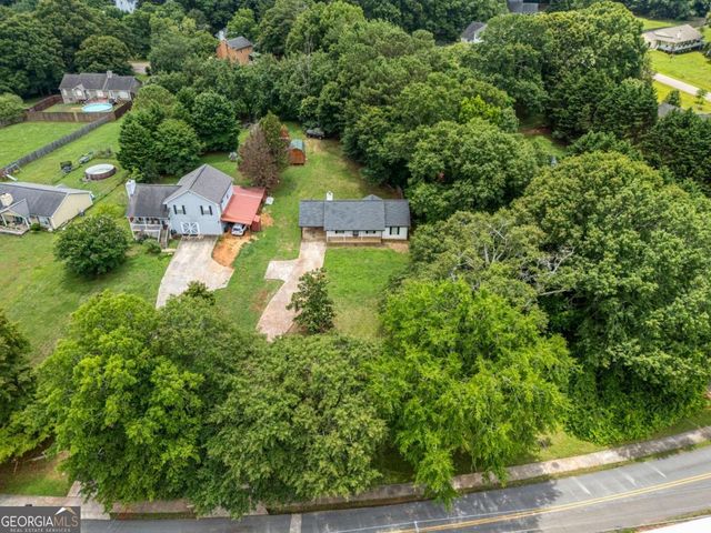 2027 Providence Roads, Statham, GA 30666