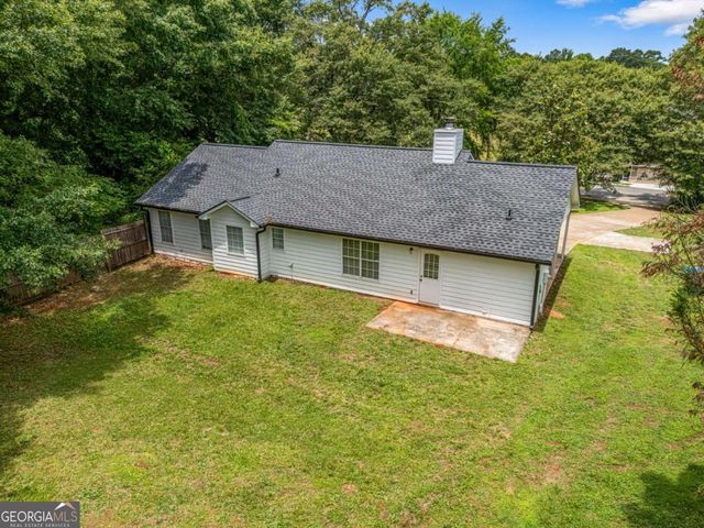 2027 Providence Roads, Statham, GA 30666
