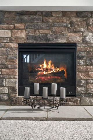 9931 Loretta Lane, South Lyon, MI 48178