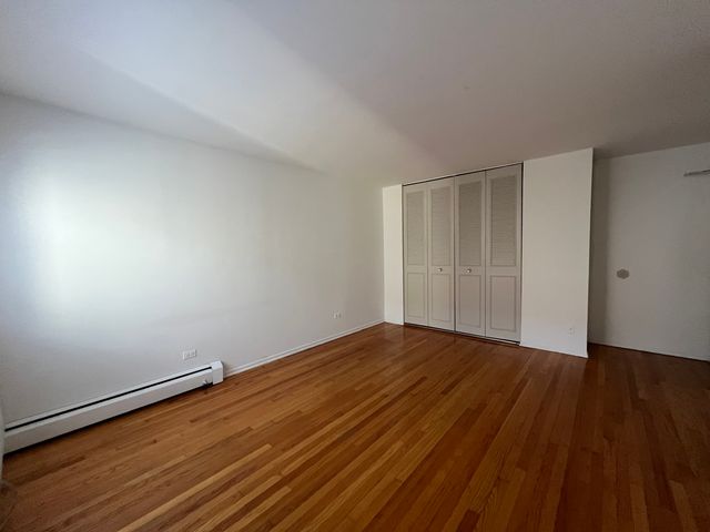 736 W Buena Avenue 210, Chicago, IL 60613