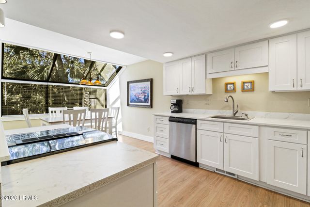 125 Shipyard Dr Apt 110, Hilton Head Island, SC 29928