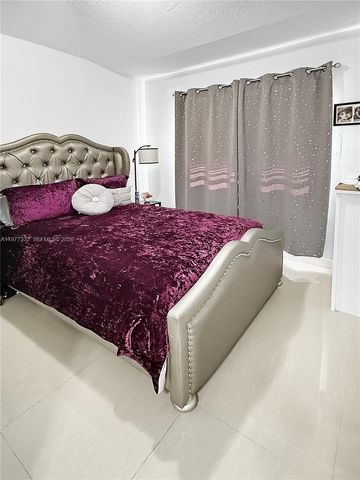 945 NE 34th Ave 204, Homestead, FL 33033