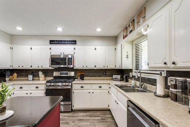 1016 W Washington Circle, Tecumseh, OK 74873