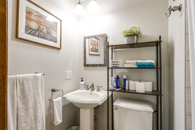 1016 W Washington Circle, Tecumseh, OK 74873