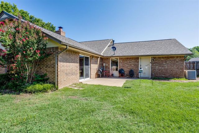 1016 W Washington Circle, Tecumseh, OK 74873