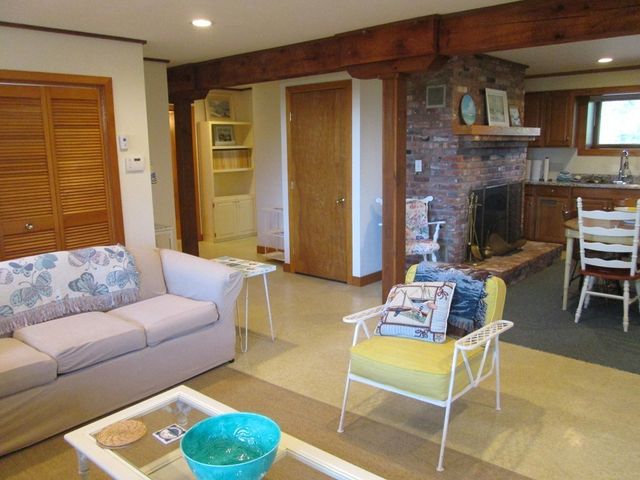 18R Waterman Road Winter 1, Gloucester, MA 01930