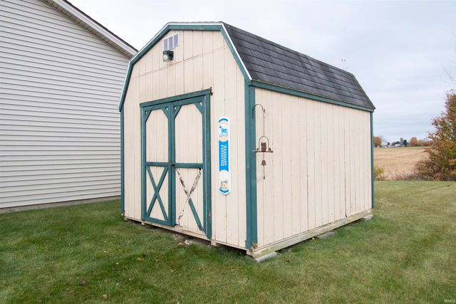 701 Rolling River Run, Albion, IN 46701