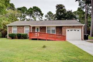 402 Bolivar DR, Yorktown, VA 23692