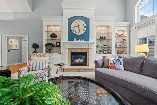 9240 Chamberlin Road, Twinsburg, OH 44087