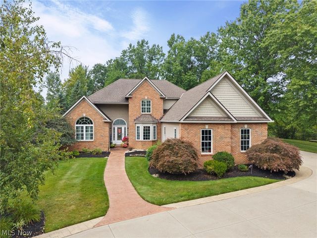 9240 Chamberlin Road, Twinsburg, OH 44087