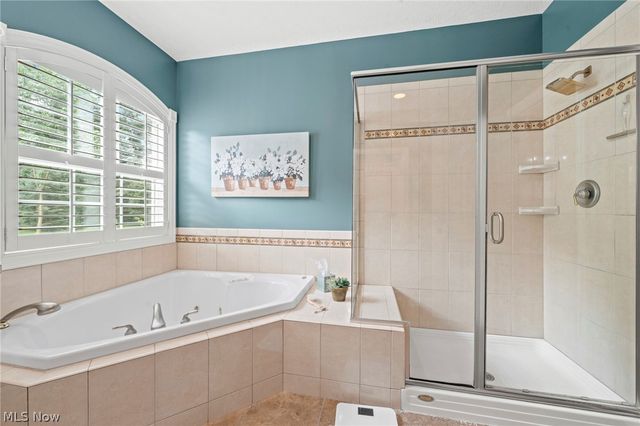 9240 Chamberlin Road, Twinsburg, OH 44087